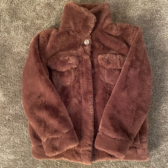 Girls winter faux fur bomber jacket. Like new condition (worn twice) - Picture 1 of 4